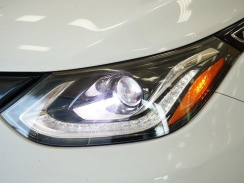 Used 2018 Chevrolet Bolt Premier w/ Driver Confidence II Package FWD image 19