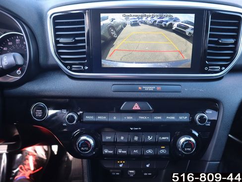 Used 2020 Kia Sportage EX image 22