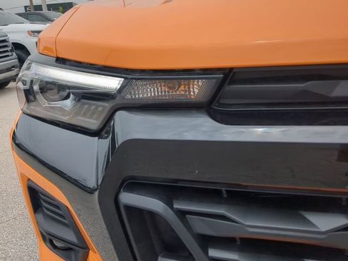 Certified 2025 Chevrolet Colorado Z71 w/ Z71 Convenience Package 2 image 9