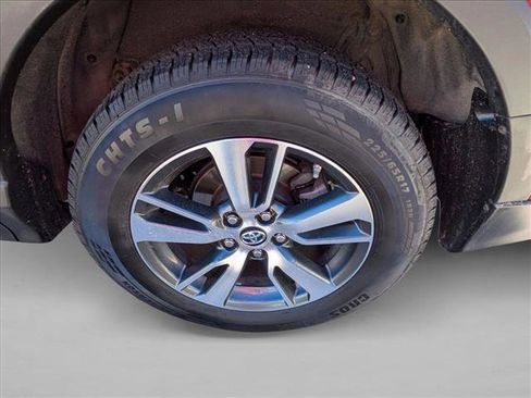 Used 2016 Toyota RAV4 XLE image 9