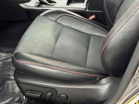 Used 2017 Toyota Camry SE image 18