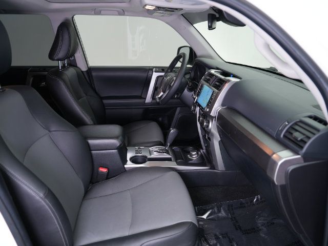 Used 2021 Toyota 4Runner SR5 Premium w/ Moonroof Package AWD/4WD image 23