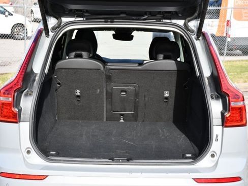 Certified 2025 Volvo XC60 B5 Plus image 25