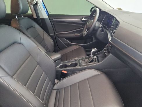 Used 2023 Volkswagen Jetta SE FWD image 21