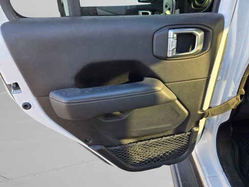 Used 2020 Jeep Wrangler Unlimited Sahara w/ Dual Top Group image 31