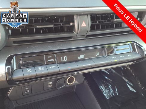 Used 2024 Toyota Prius LE FWD image 19