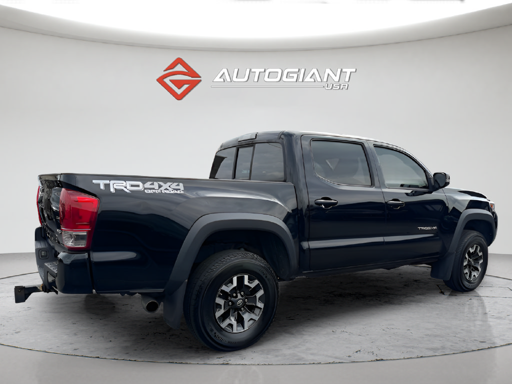 Used 2016 Toyota Tacoma TRD Off-Road AWD/4WD image 8