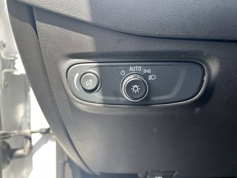 Used 2024 Chevrolet Equinox LT AWD/4WD image 15