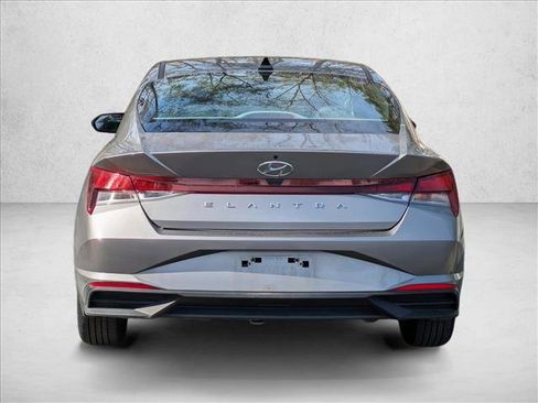 Certified 2023 Hyundai Elantra SEL image 7