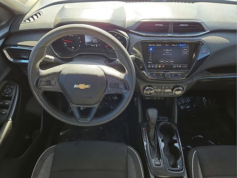 Used 2021 Chevrolet TrailBlazer LT w/ Convenience Package image 18