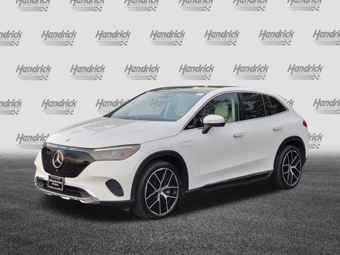 Certified 2023 Mercedes-Benz EQE 350+ 4MATIC SUV w/ Exclusive Trim Package image 5