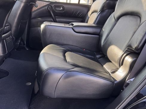 Used 2024 Nissan Armada SL w/ Captain's Chairs Package image 12