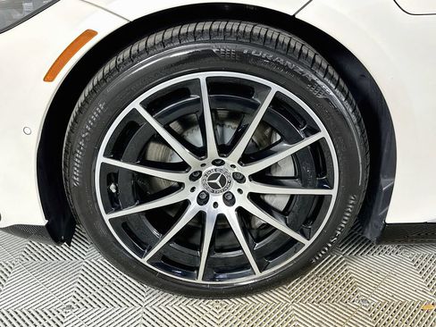 Certified 2023 Mercedes-Benz EQS 580 4MATIC Sedan image 31