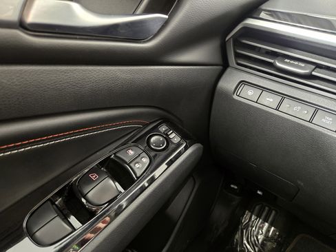 Used 2023 Nissan Altima 2.0 SR image 29