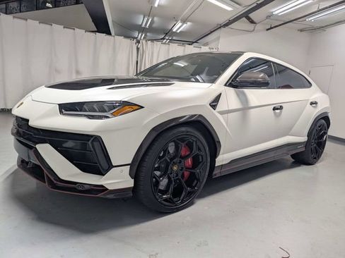 Used 2023 Lamborghini Urus Performante AWD/4WD image 5