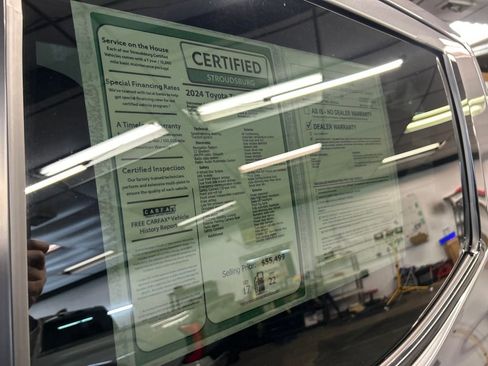 Used 2024 Toyota Tundra Platinum image 30