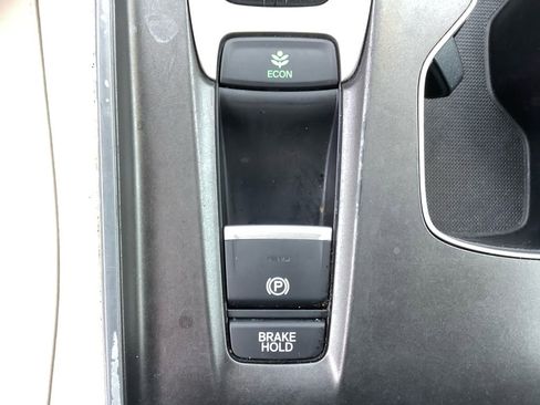 Used 2018 Honda Accord EX-L image 23