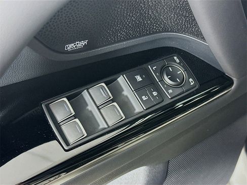 Used 2024 Lexus LX 600 4WD w/ Appearance Package image 20