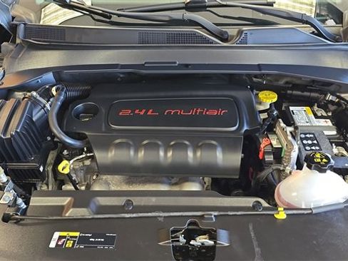 Used 2022 Jeep Compass Latitude image 30