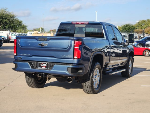 Used 2024 Chevrolet Silverado 2500 High Country w/ Technology Package AWD/4WD image 15