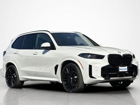 Used 2025 BMW X5 sDrive40i w/ M Sport Package RWD image 7