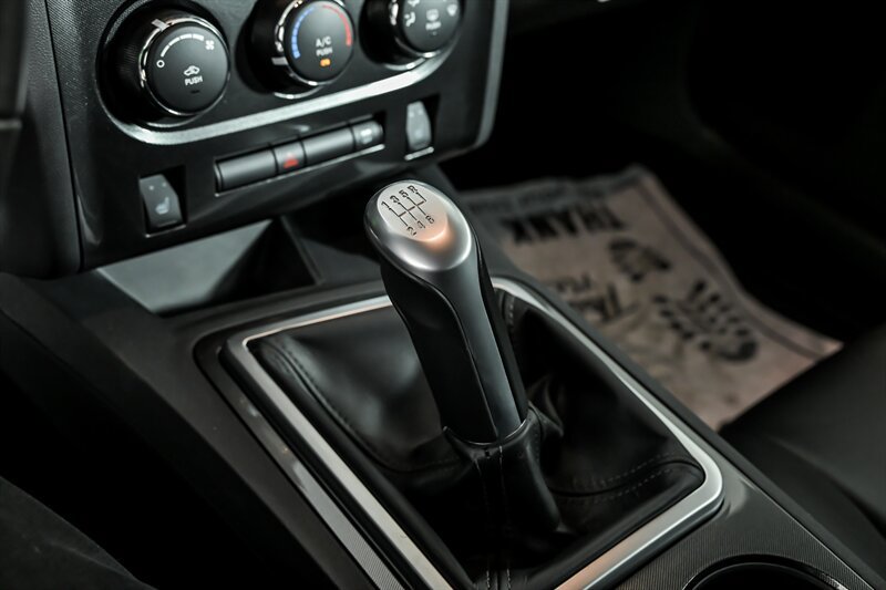 Used 2009 Dodge Challenger R/T RWD image 25