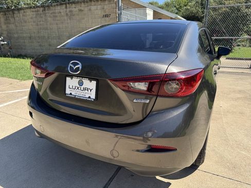 Used 2014 MAZDA MAZDA3 i Sport FWD image 10
