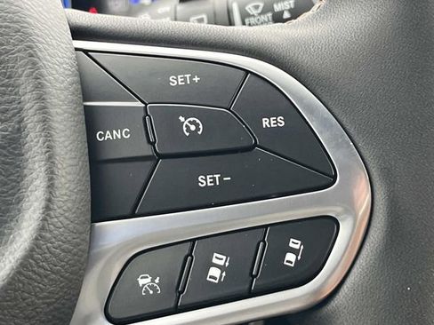 New 2026 Chrysler Pacifica Pinnacle image 29