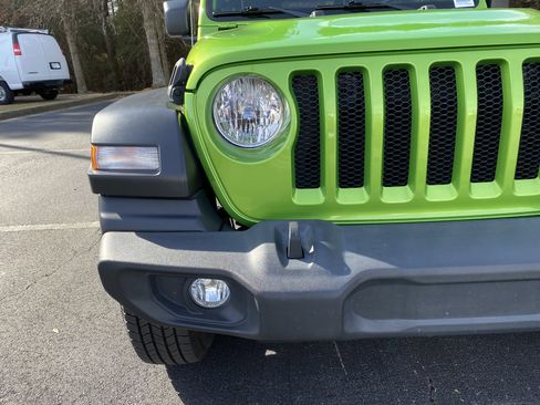 Used 2019 Jeep Wrangler Unlimited Sport image 14