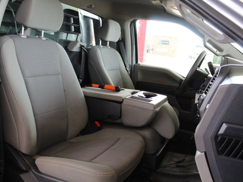 Used 2022 Ford F350 XL w/ STX Appearance Package AWD/4WD image 21