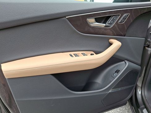 New 2025 Audi Q8 Premium Plus image 8