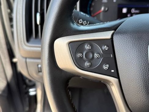 Used 2022 GMC Canyon Denali RWD image 11