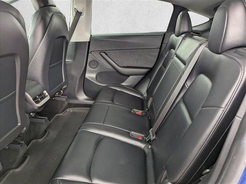 Used 2021 Tesla Model Y Long Range AWD/4WD image 21