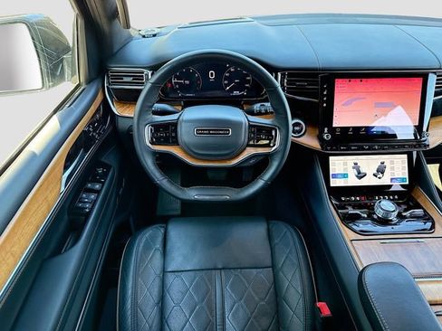 Used 2024 Jeep Grand Wagoneer L Series III image 18