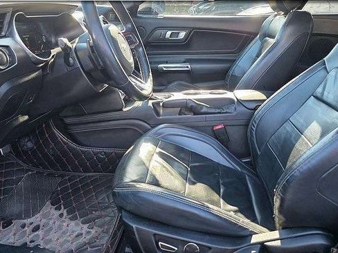 Used 2019 Ford Mustang GT Premium w/ Equipment Group 401A image 8