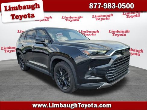 Used 2024 Toyota Grand Highlander Limited image 1
