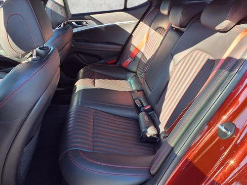 Used 2022 Genesis G70 3.3T w/ Sport Advanced Package image 7