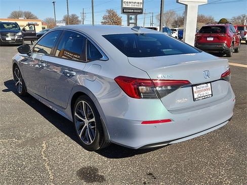 Used 2024 Honda Civic Touring image 3