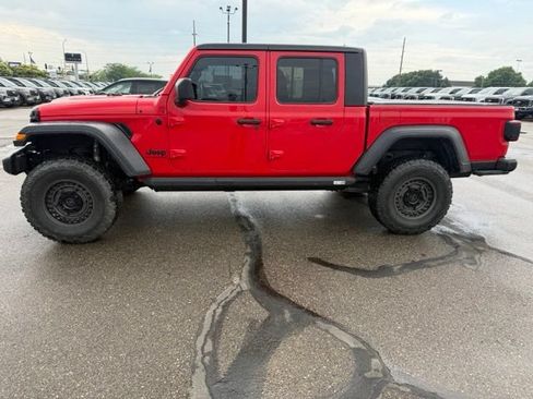 Used 2020 Jeep Gladiator Sport w/ Quick Order Package 24S AWD/4WD image 7