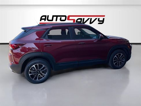 Used 2024 Chevrolet TrailBlazer LT image 8