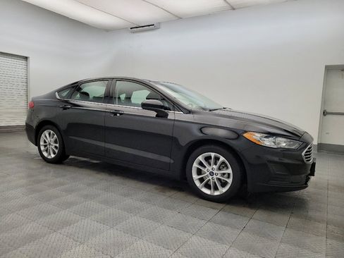 Used 2020 Ford Fusion SE image 11