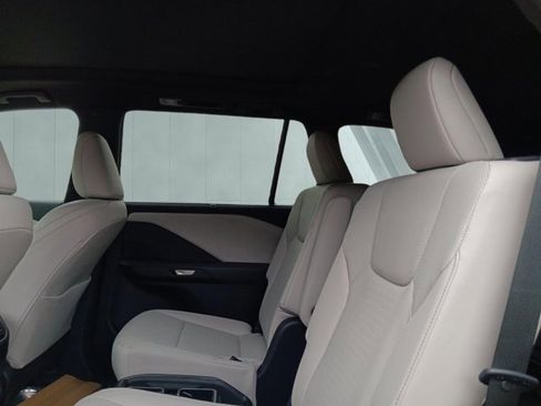 Certified 2025 Lexus TX 350 FWD w/ Technology Package image 11