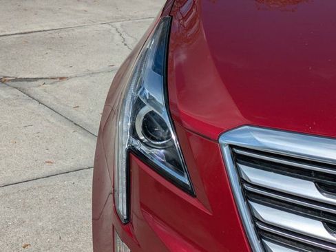 Used 2019 Cadillac XT5 Luxury image 9