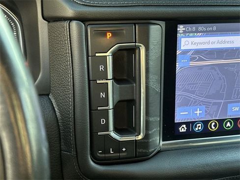 Used 2021 GMC Yukon XL Denali w/ Denali Premium Package image 15