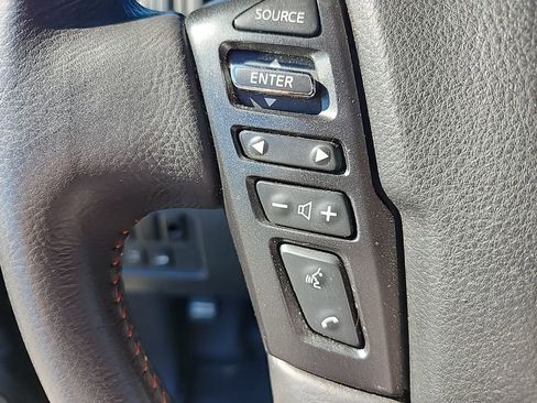 Used 2024 Nissan Titan PRO-4X w/ Pro-4x Convenience Package image 31