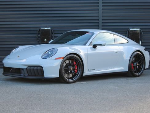 Certified 2025 Porsche 911 Carrera 4 GTS AWD/4WD image 1