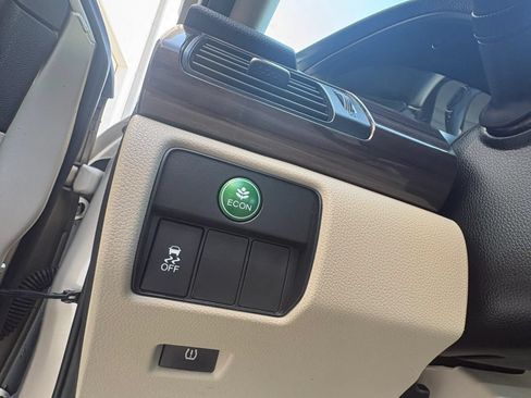 Used 2017 Honda Accord EX-L image 26