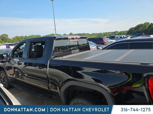 Used 2021 GMC Sierra 1500 AT4 w/ AT4 Value Package AWD/4WD image 7