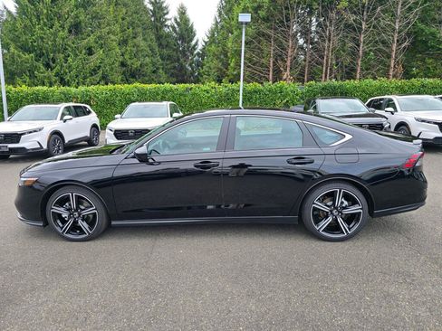Used 2024 Honda Accord Sport image 4