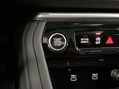 Used 2025 Audi Q5 Premium Plus w/ Premium Plus image 26